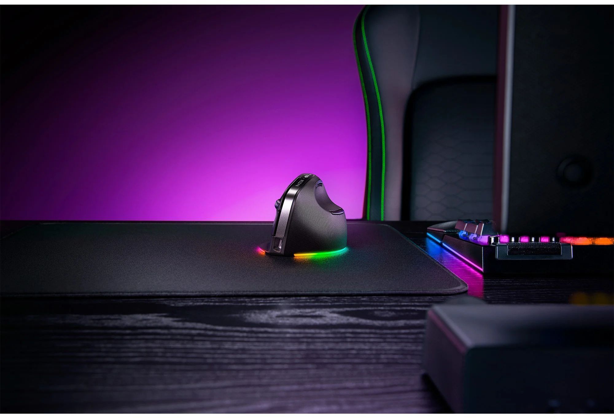 Игровая мышь Razer Pro Click V2 - Vertical Ed. Razer RZ01-05250100-R3G1