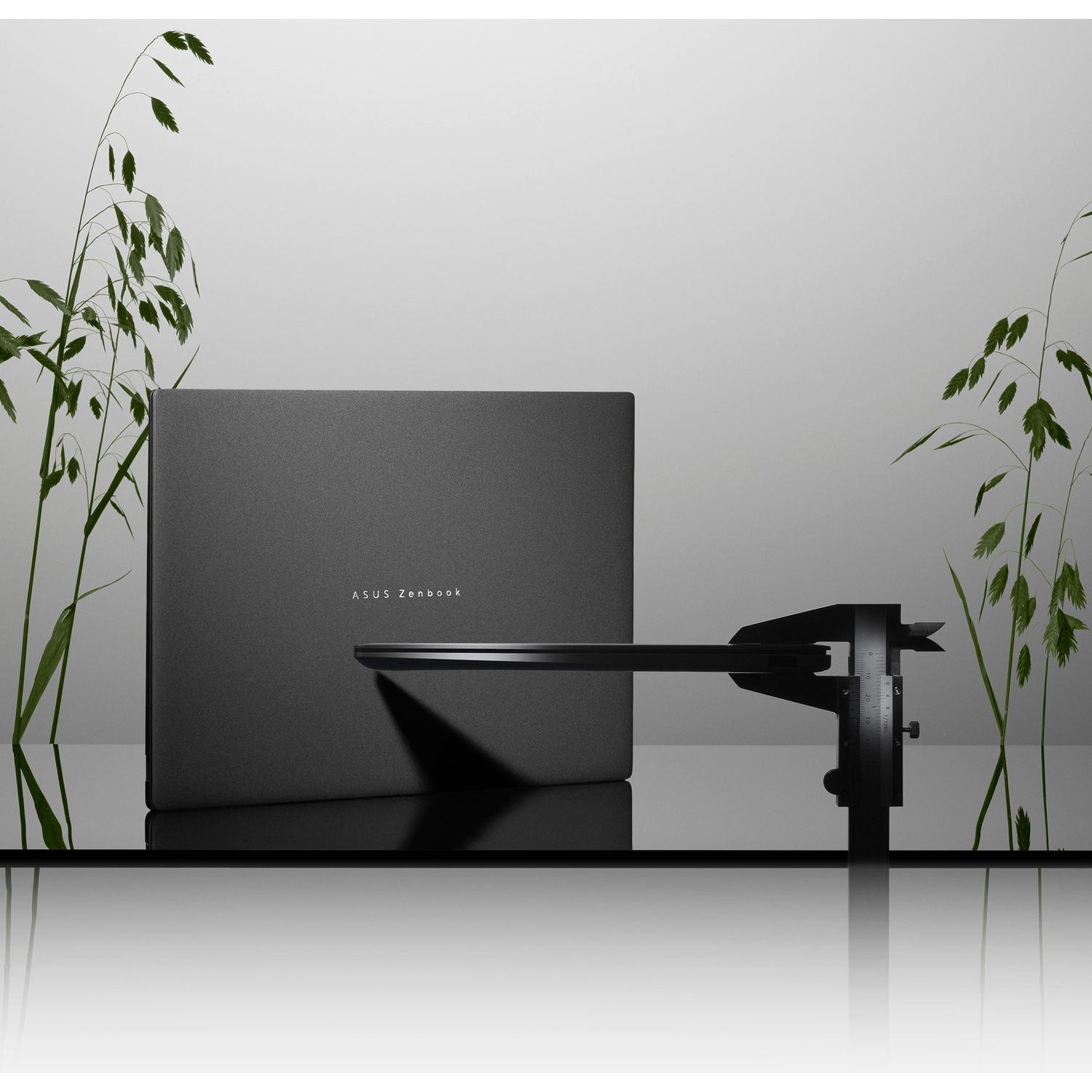 Ноутбук ASUS UM5606GA-SS261W (90NB17H5-M00CM0)